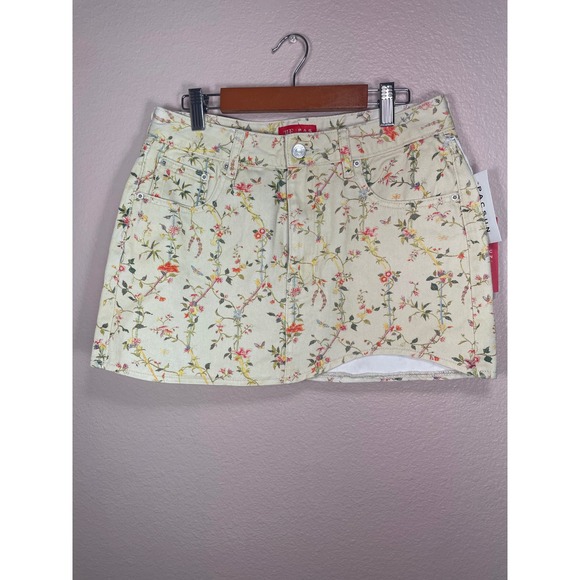PacSun Dresses & Skirts - PacSun x The Met Floral Denim Mini Skirt Cream Multi Size 26 NWT